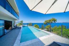 Villa Larrisa